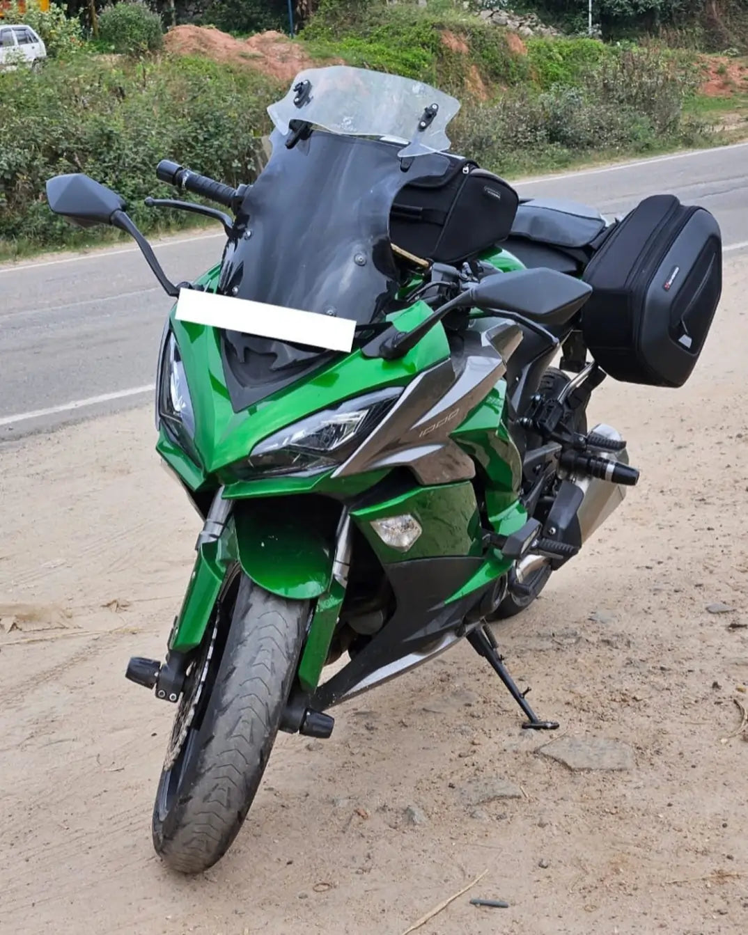 ER 800 windshield extender on Kawasaki Ninja 1000