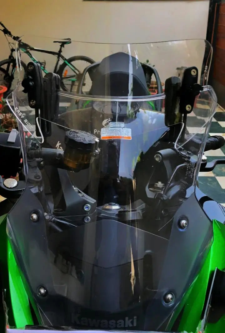 Kawasaki Ninja 1000 with Prospec ER 800 windshield extender