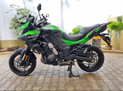 Pro-Spec ET 470 BM bottle holder on Kawasaki Versys 1000