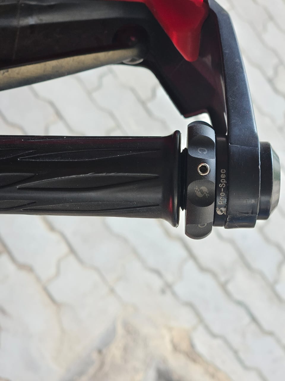 ECZ 040- Easy Cruz Hero X Pulse 200 Pro /210