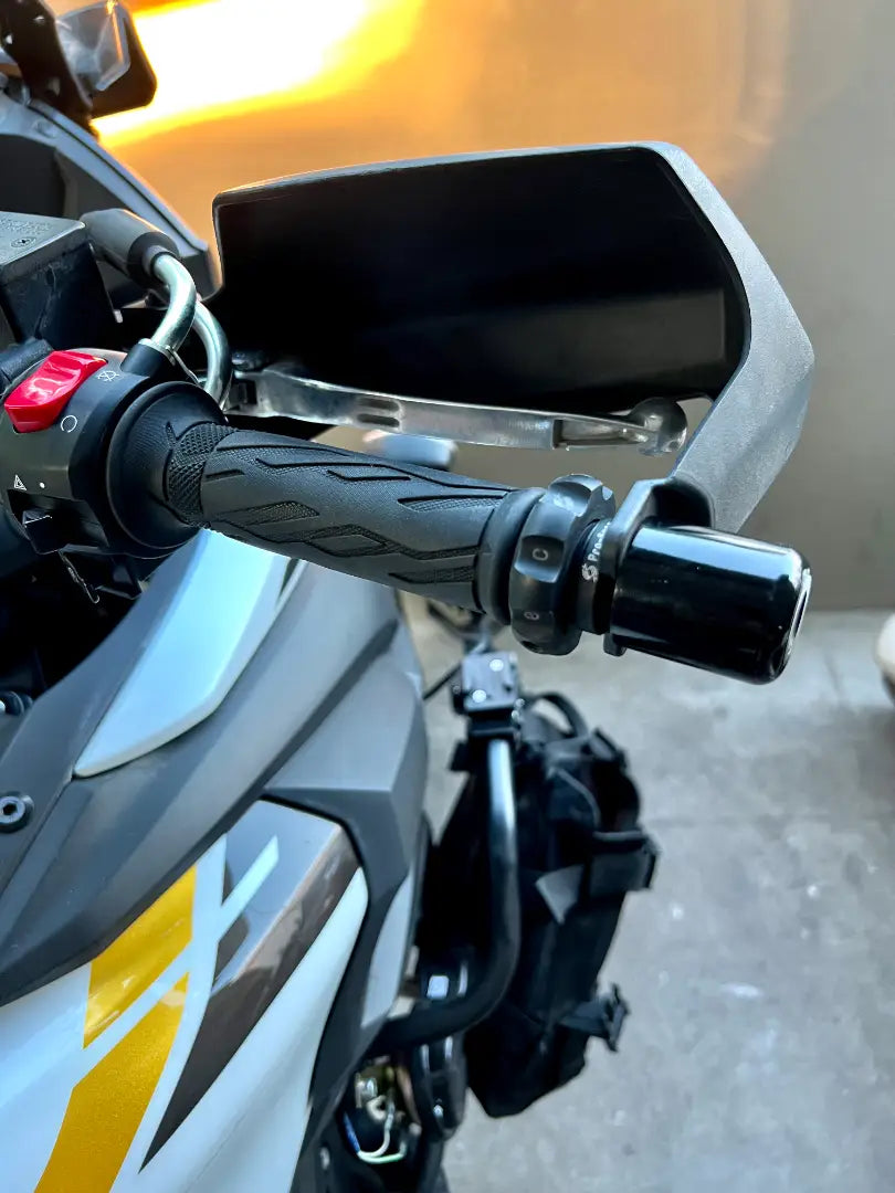 Pro-Spec Easy Cruz ECZ 003 cruise control installed on Suzuki V-Strom 650