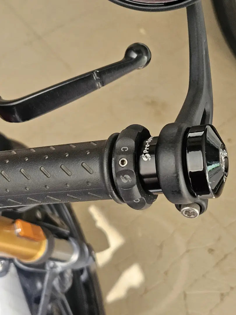 ECZ 029 - Easy Cruz Triumph Street Triple /Speed 400